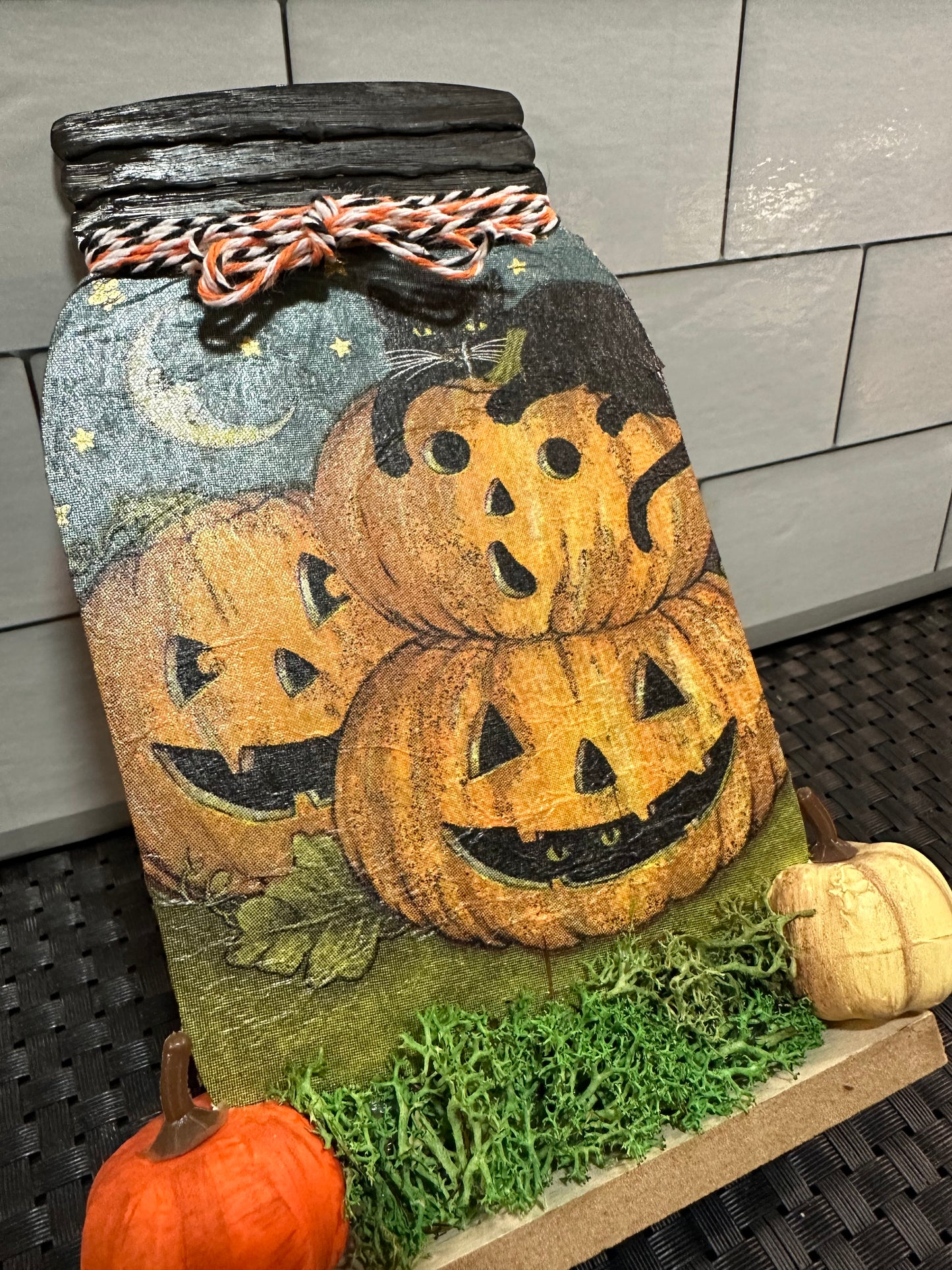 Vintage Halloween tin mason jar