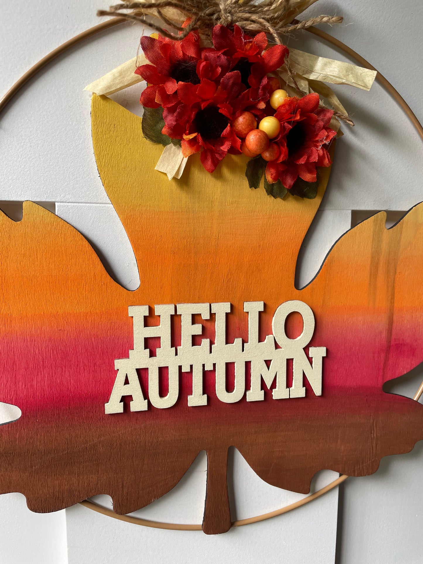 Hello Autumn wire wreath